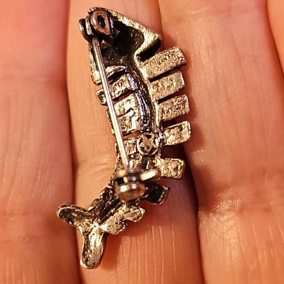 1970s vintage U.S.S.R. brooch. The blue fish - Picture 5 of 8